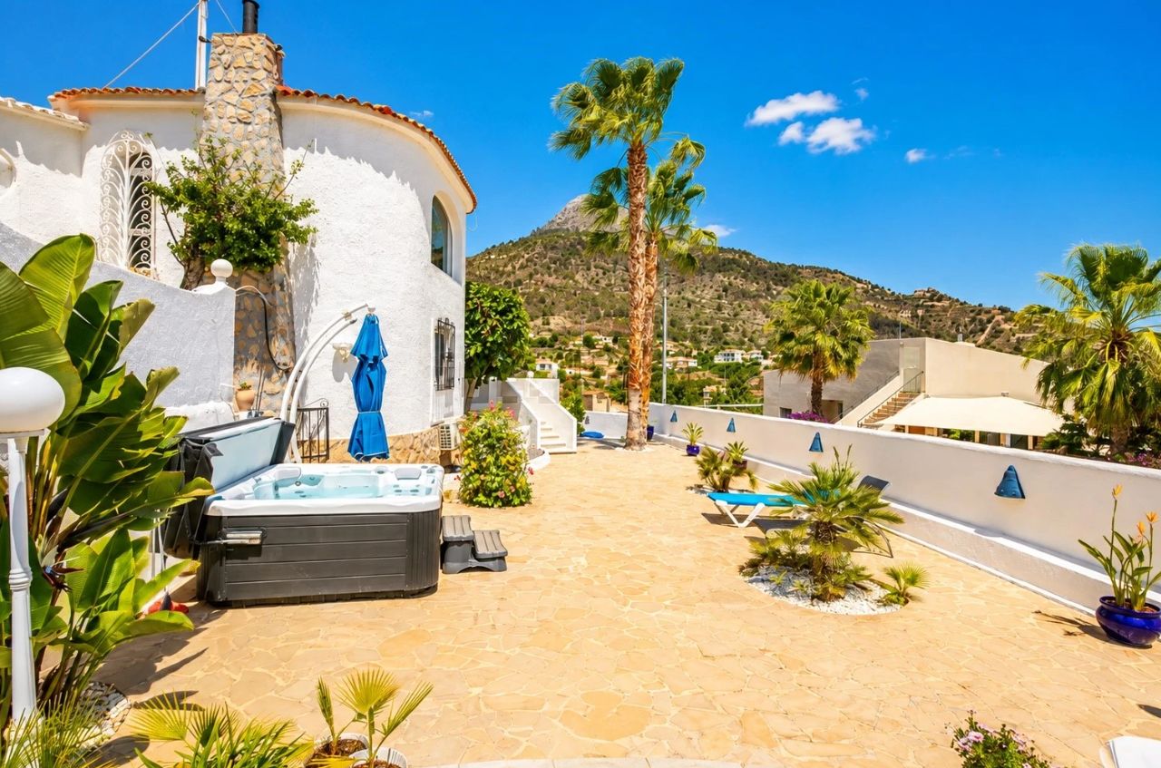 Villa con vistas al mar en Mariville, Calpe