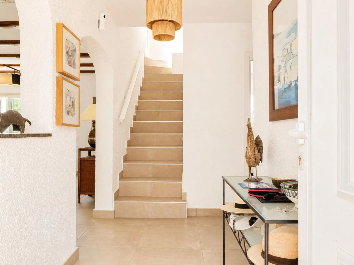 Villa de estilo mediterráneo con impresionantes vistas panorámicas en Jávea