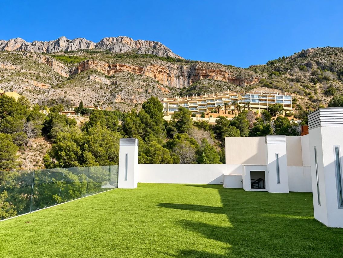 Villa dans une urbanisation fermée et surveillée - Altea