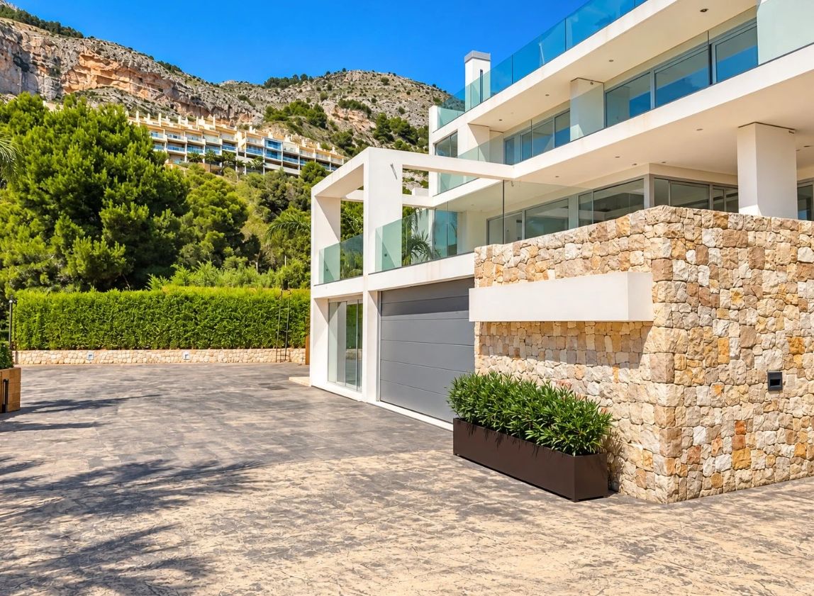 Villa dans une urbanisation fermée et surveillée - Altea