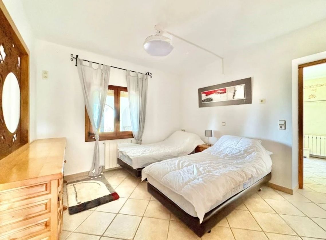 Villa with sea views in Jávea