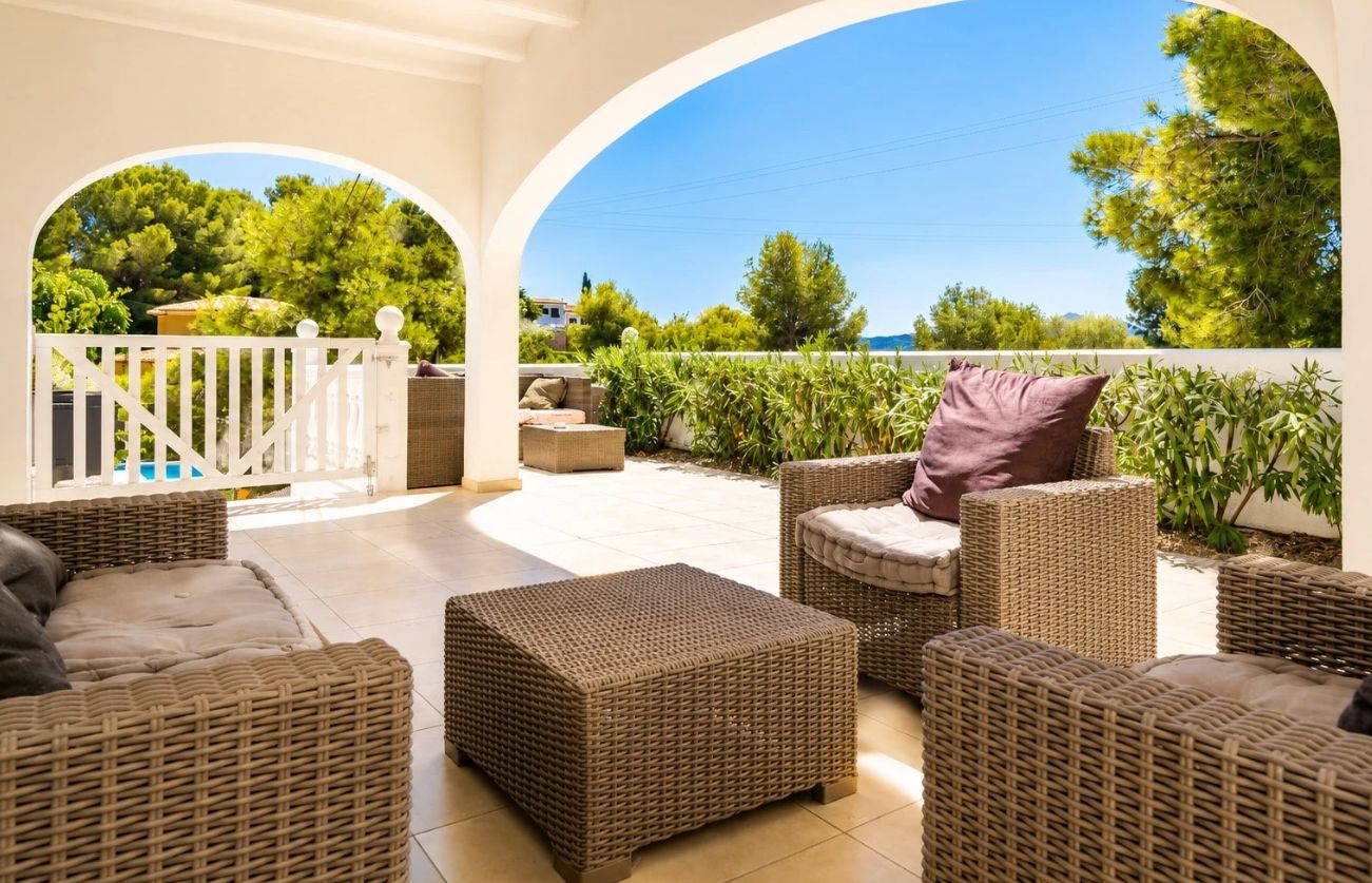 Une villa moderne près du port de Jávea