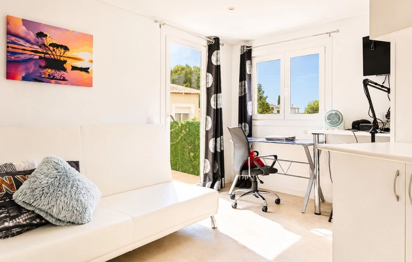 Une villa moderne près du port de Jávea
