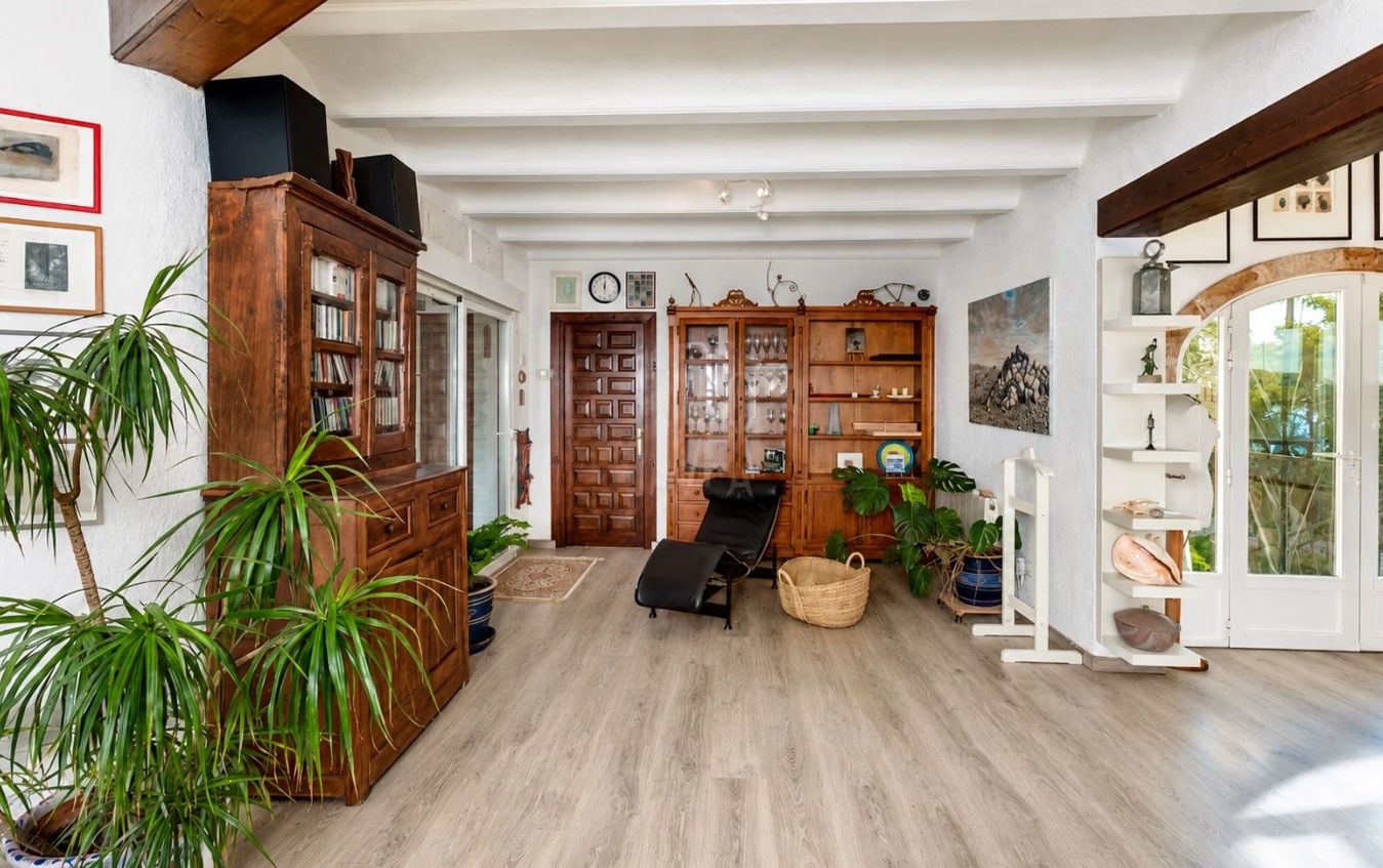 Villa with sea views in Jávea