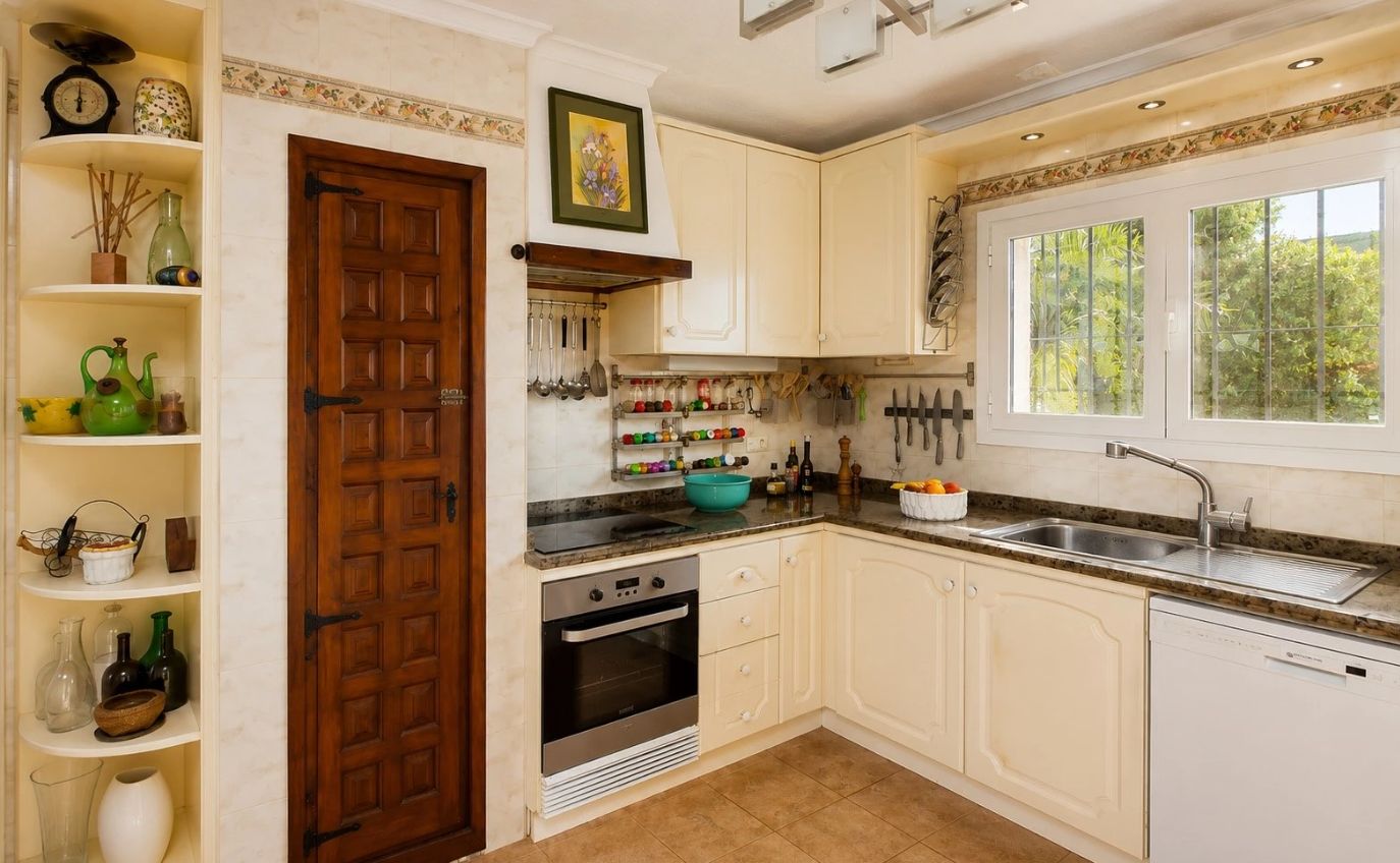 Villa with sea views in Jávea