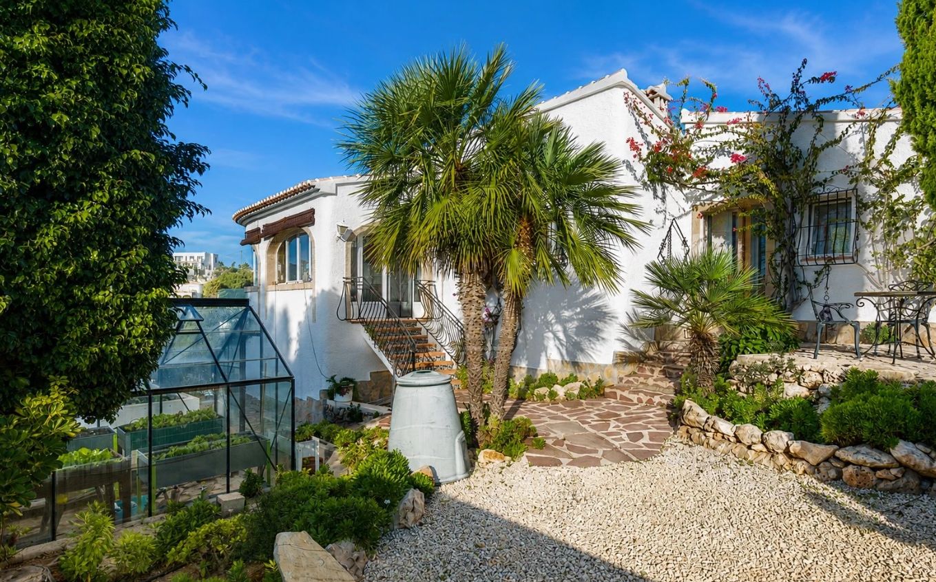 Villa with sea views in Jávea