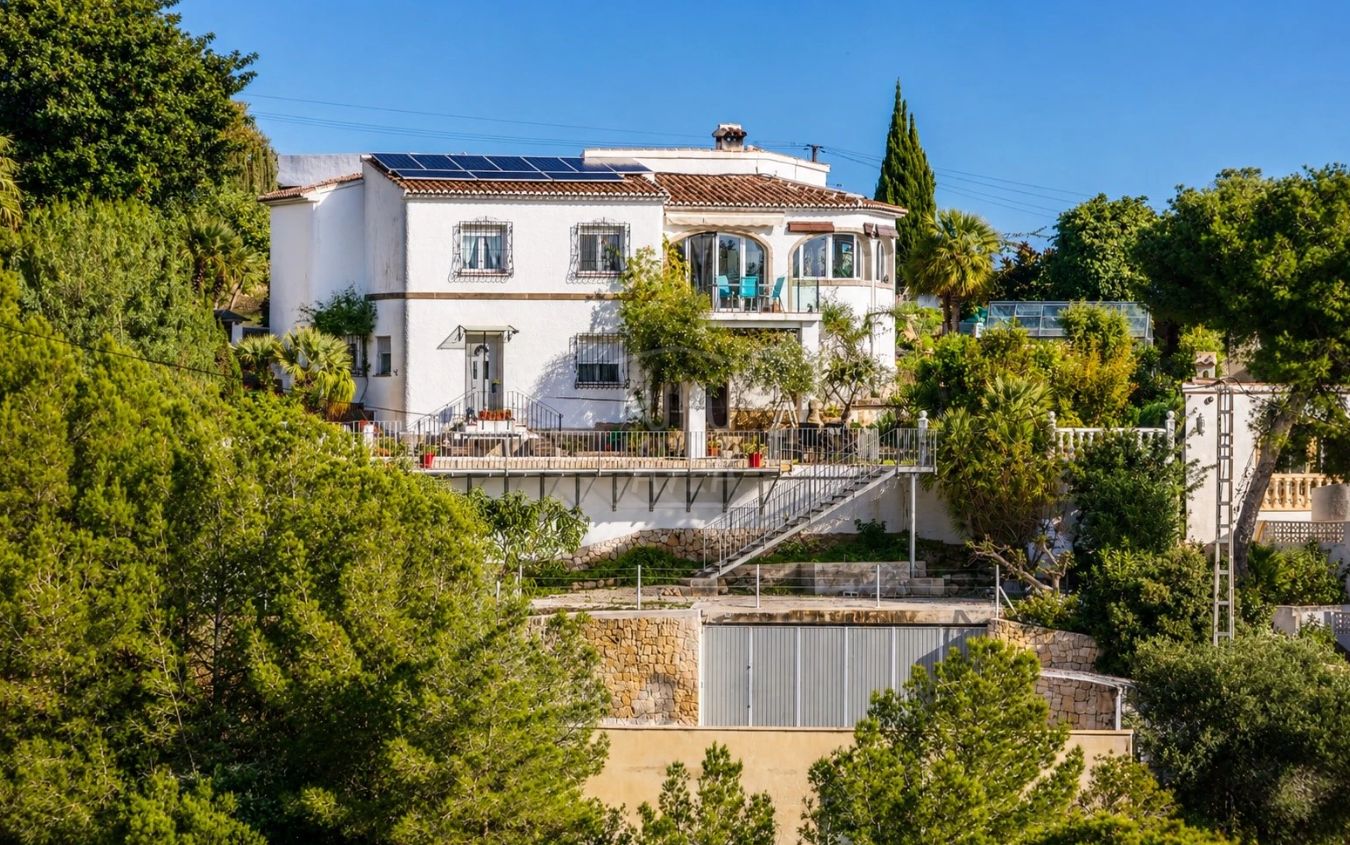 Villa with sea views in Jávea