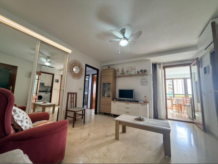 Apartamenty w Benidormie nad morzem.