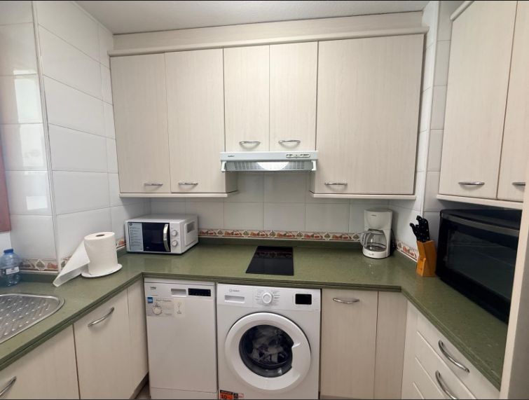 Apartamenty w Benidormie nad morzem.