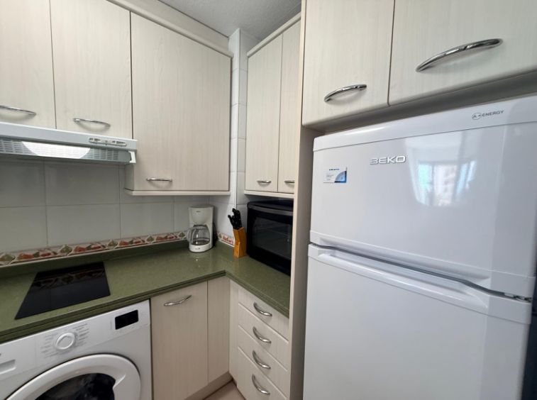 Apartamenty w Benidormie nad morzem.