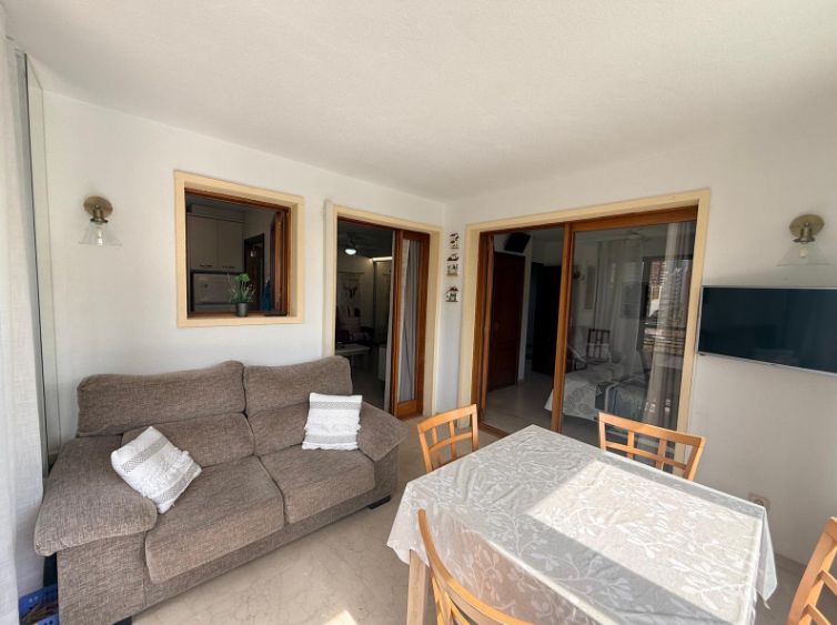 Apartamenty w Benidormie nad morzem.