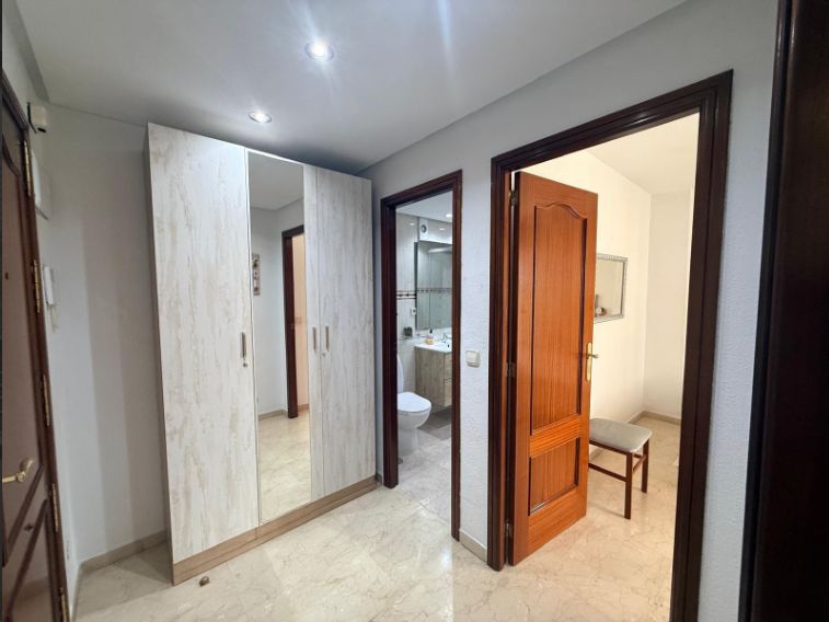 Apartamenty w Benidormie nad morzem.
