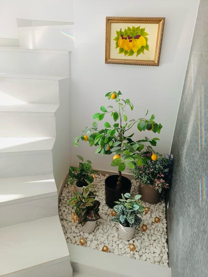 Villa rénovée avec vue panoramique et parcelle constructible supplémentaire à El Rafalet, Jávea