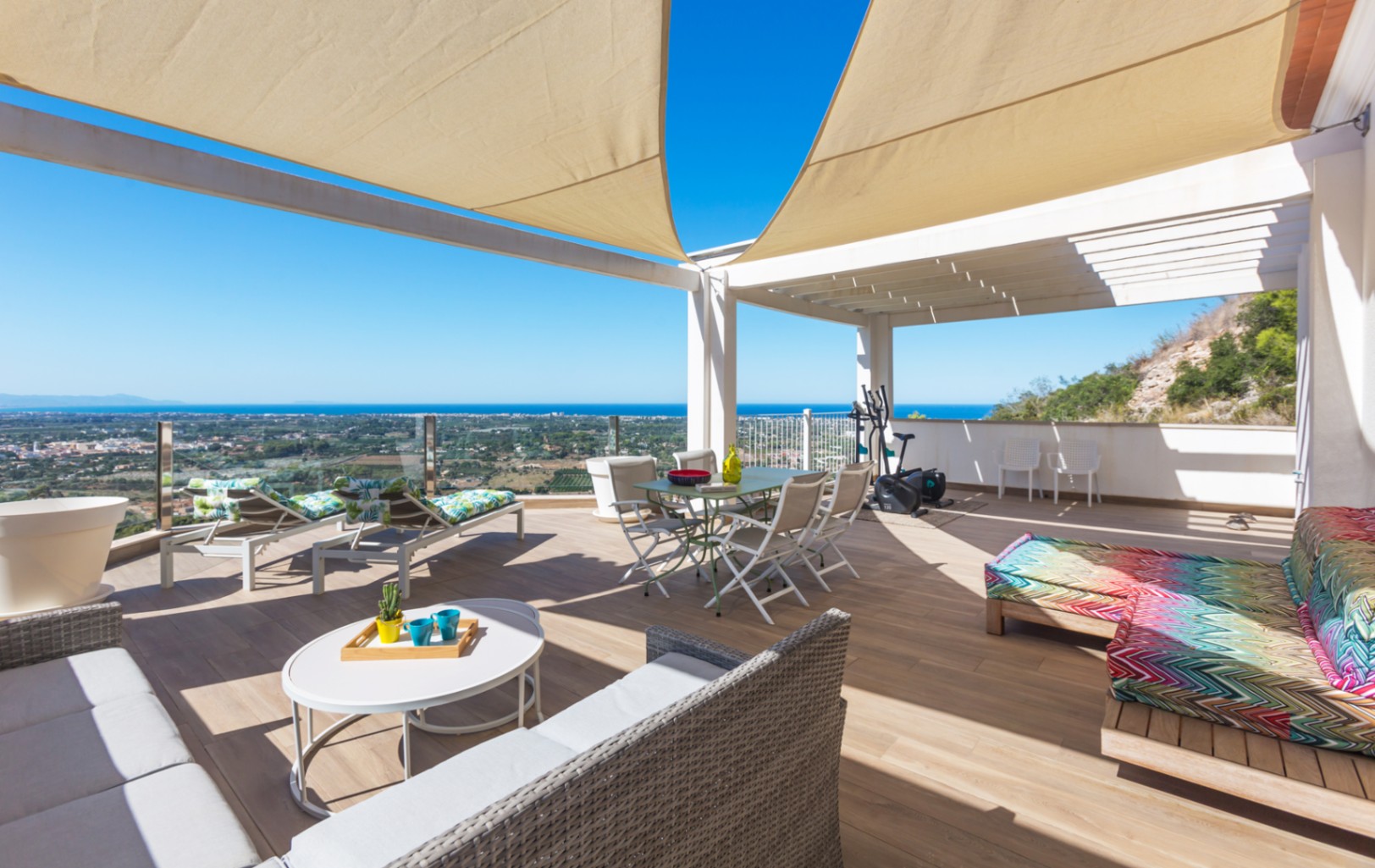 Bellevue - Vakker villa med panoramautsikt over havet. Dénia