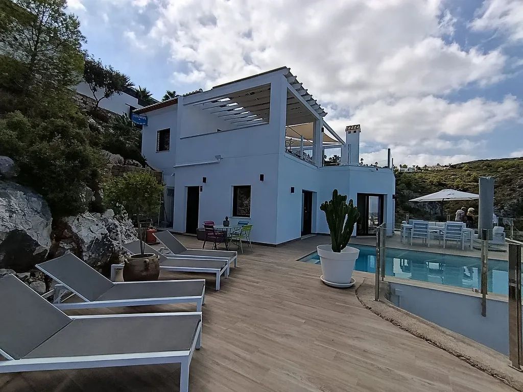 Bellevue - Vakker villa med panoramautsikt over havet. Dénia