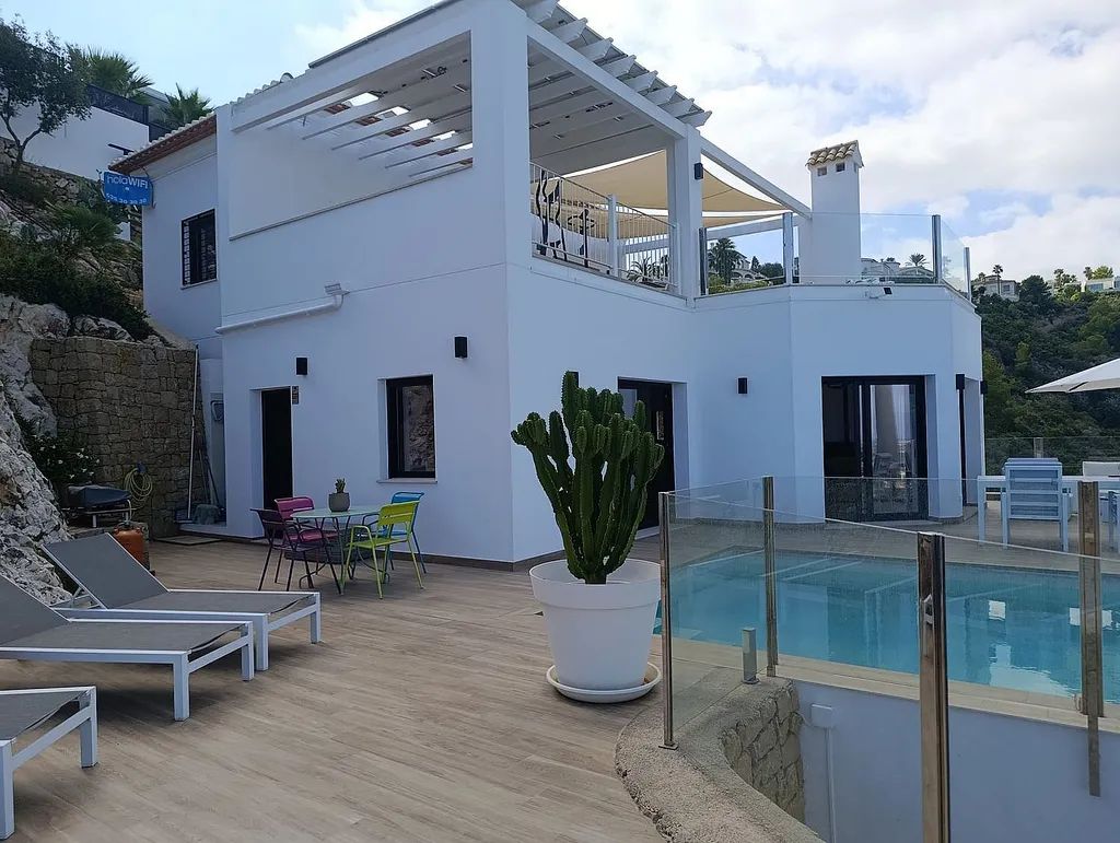 Bellevue - Vakker villa med panoramautsikt over havet. Dénia