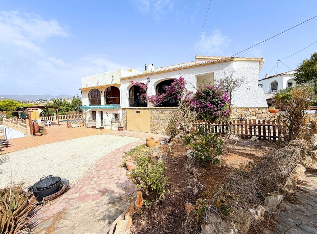 Villa en Calpe con vistas panorámicas 