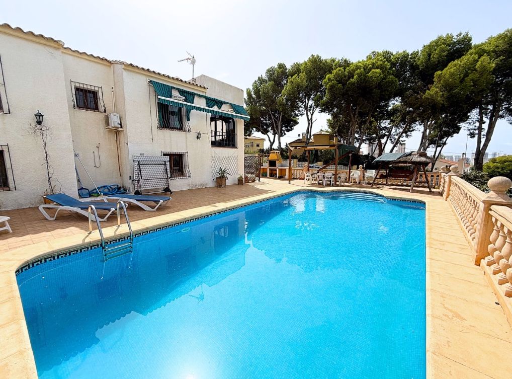 Villa en Calpe con vistas panorámicas 