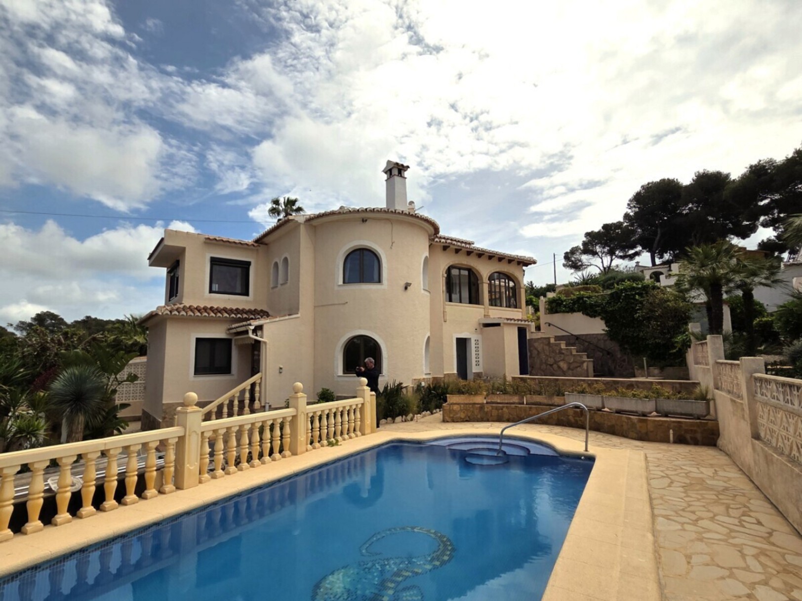Villa Iris - Sjarmerende hus med frodig hage og svømmebasseng. Jávea