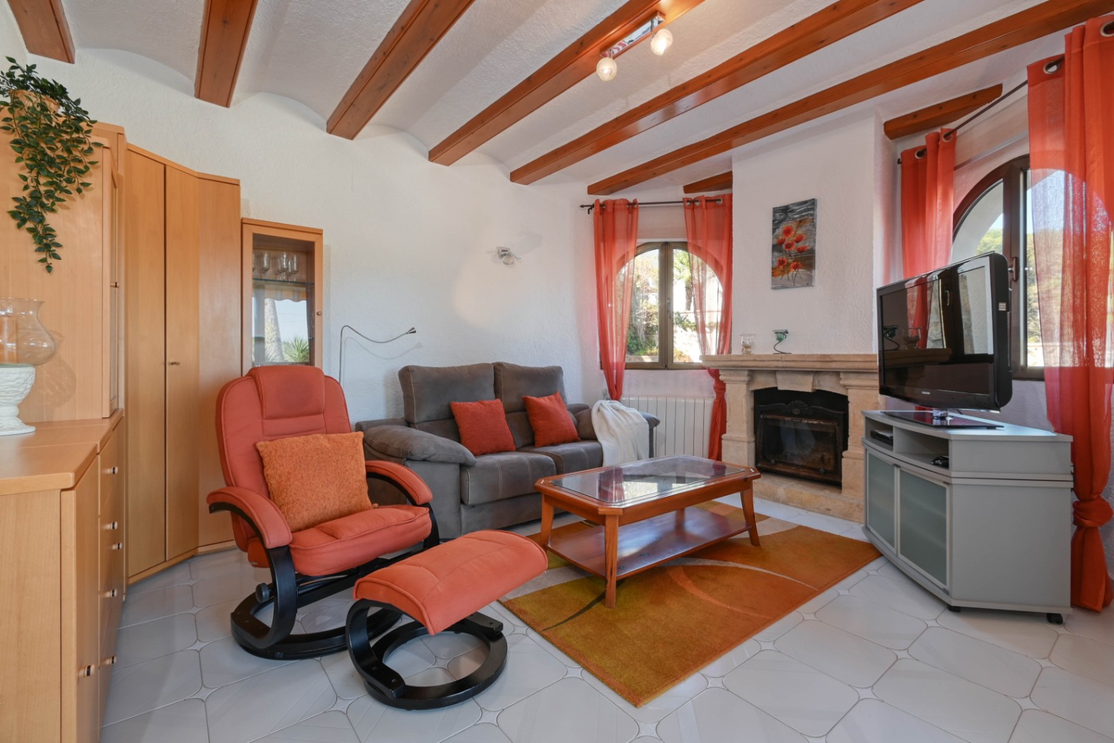 Villa Iris - Sjarmerende hus med frodig hage og svømmebasseng. Jávea