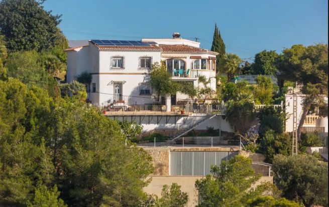 Villa med havutsikt i Javea!
