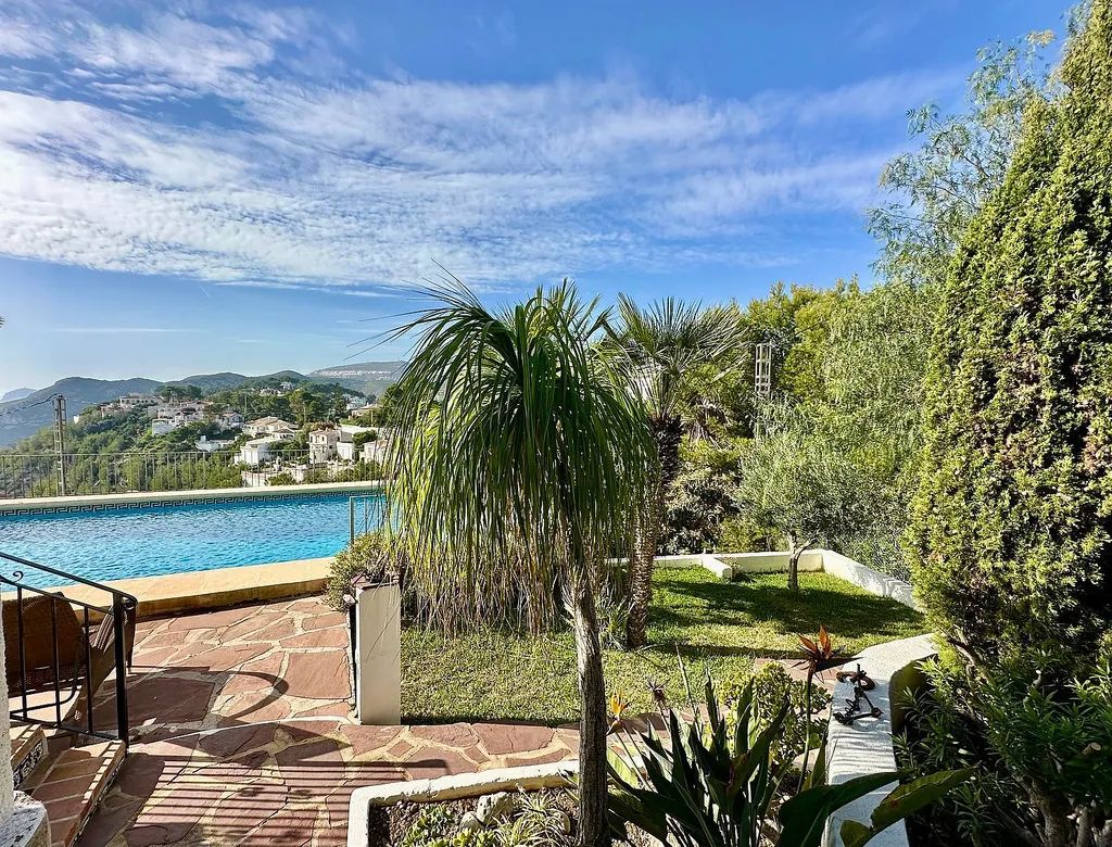 Villa med havutsikt i Javea!