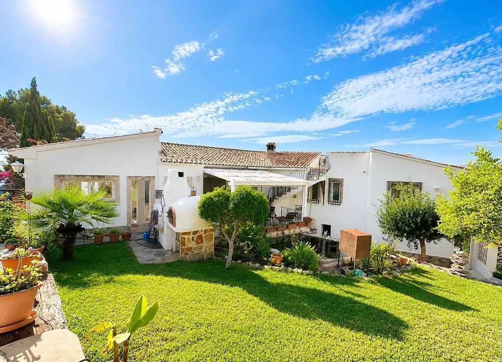 Villa med havutsikt i Javea!