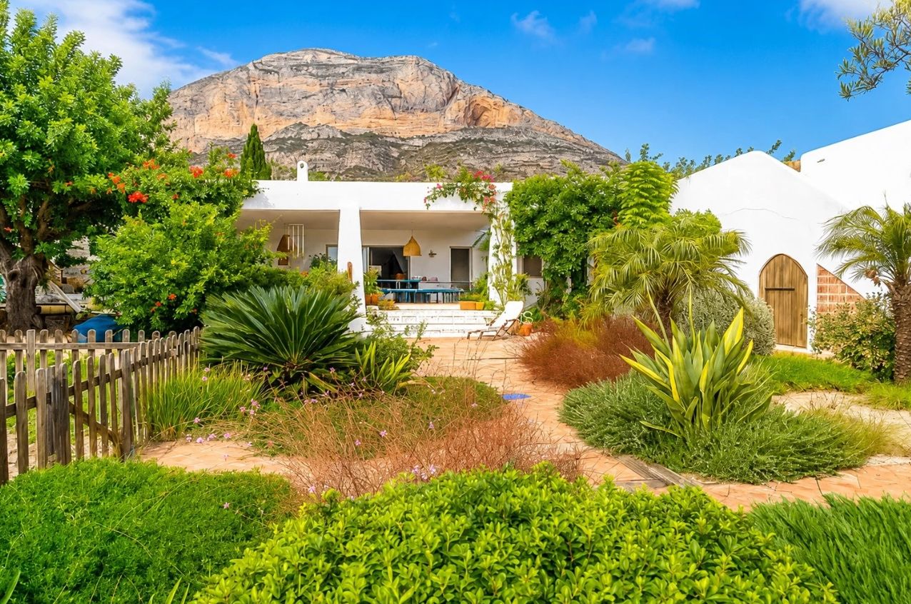 Villa de 5 dormitorios en la zona de Montgó, Jávea