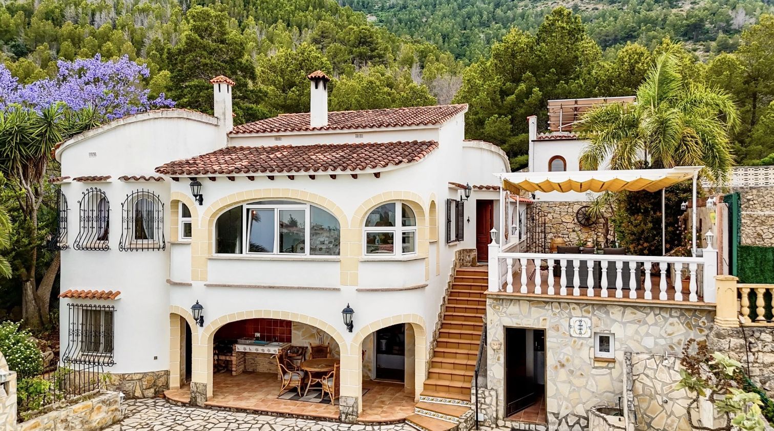 Villa con unas vistas impresionantes al mar y a las montañas en Denia