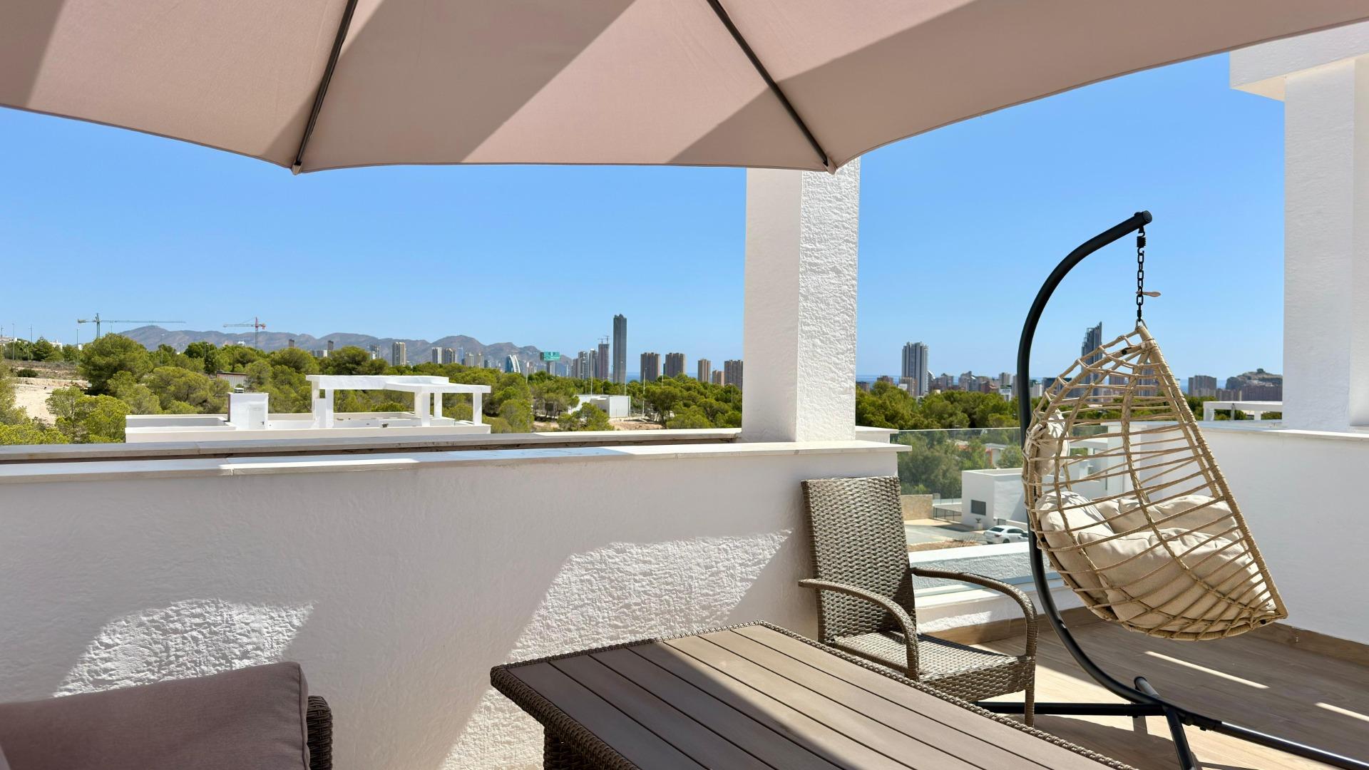 ¡Penthouse de élite en Mirador Hills Resort!
