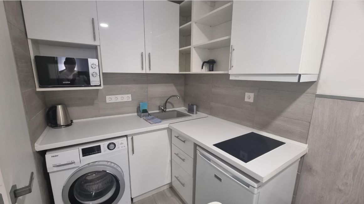 ¡Apartamento en Torrevieja a 50 metros de la playa!