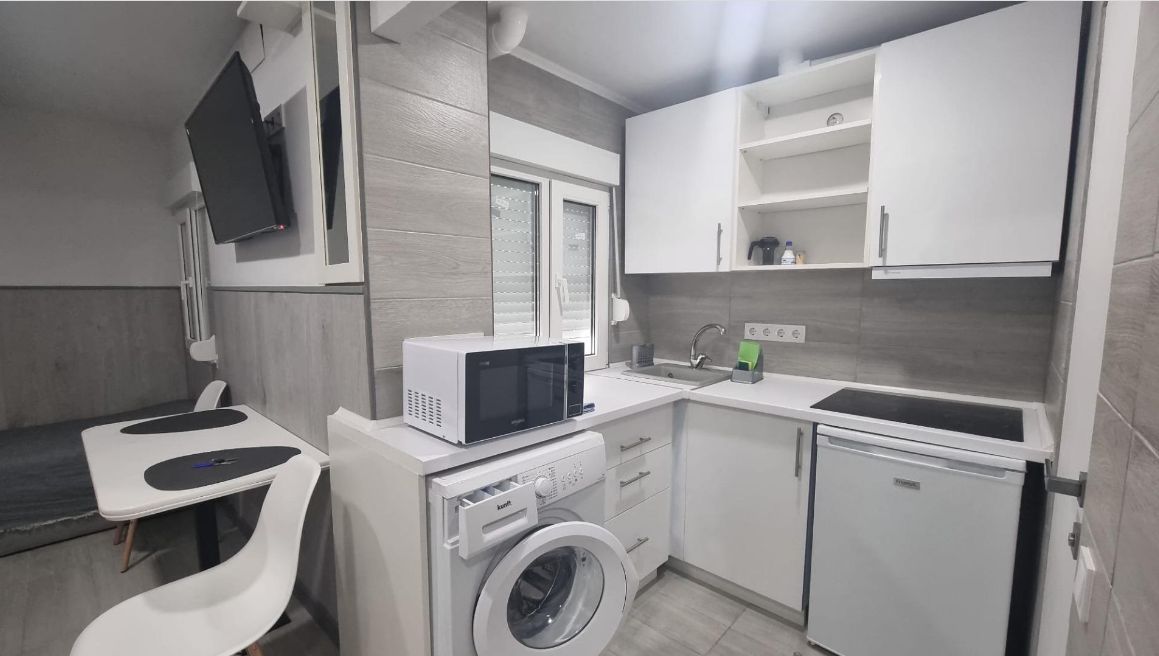 ¡Apartamento en Torrevieja a 50 metros de la playa!
