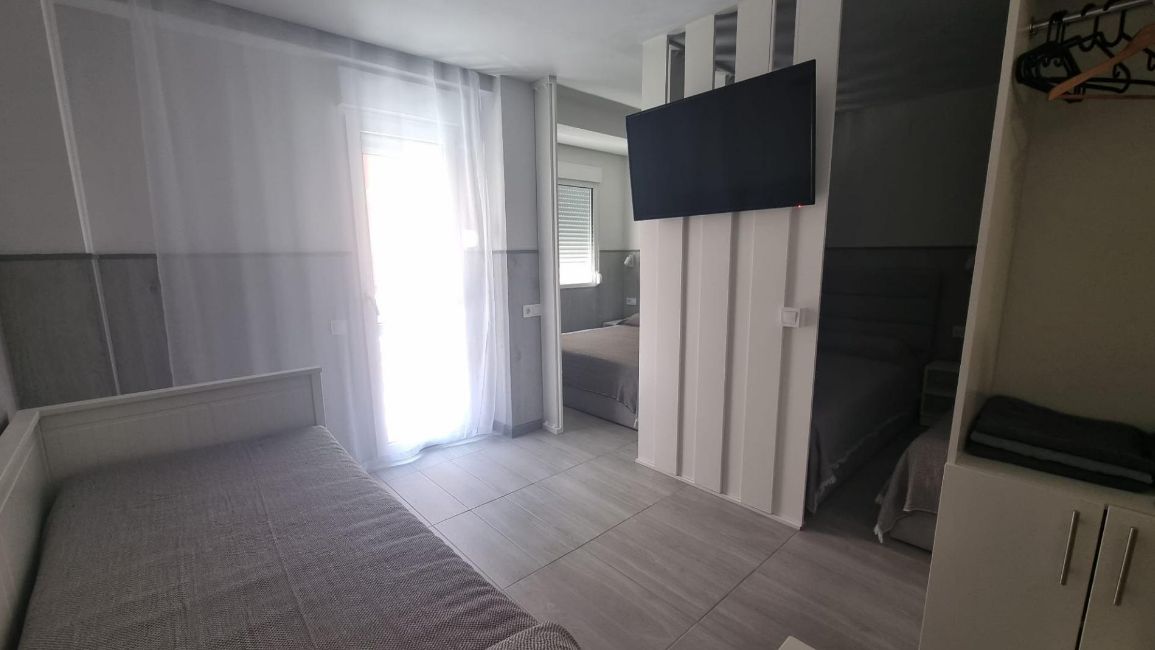 ¡Apartamento en Torrevieja a 50 metros de la playa!