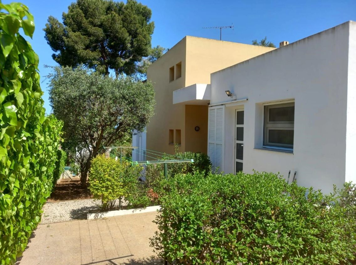 Villa de 4 dormitorios, con piscina y vistas al mar en Tossalete, Jávea