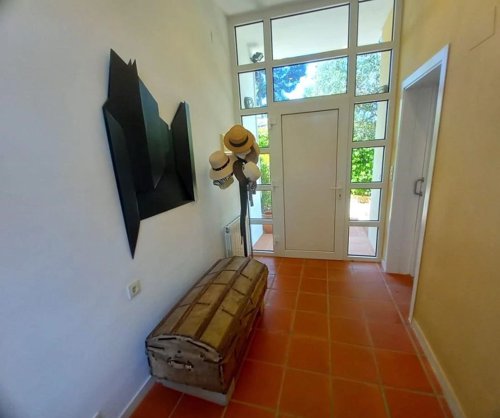 Villa de 4 dormitorios, con piscina y vistas al mar en Tossalete, Jávea