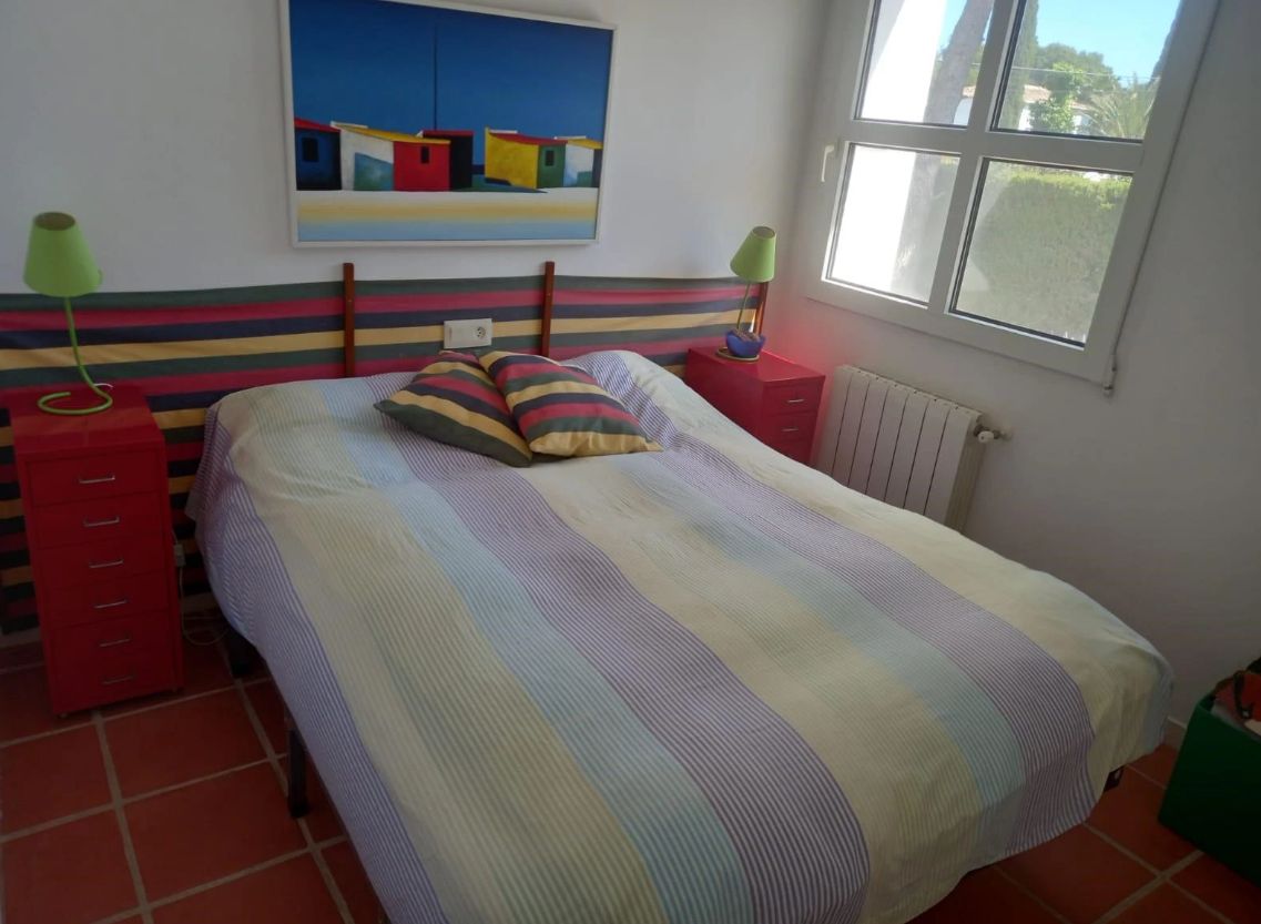 Villa de 4 dormitorios, con piscina y vistas al mar en Tossalete, Jávea