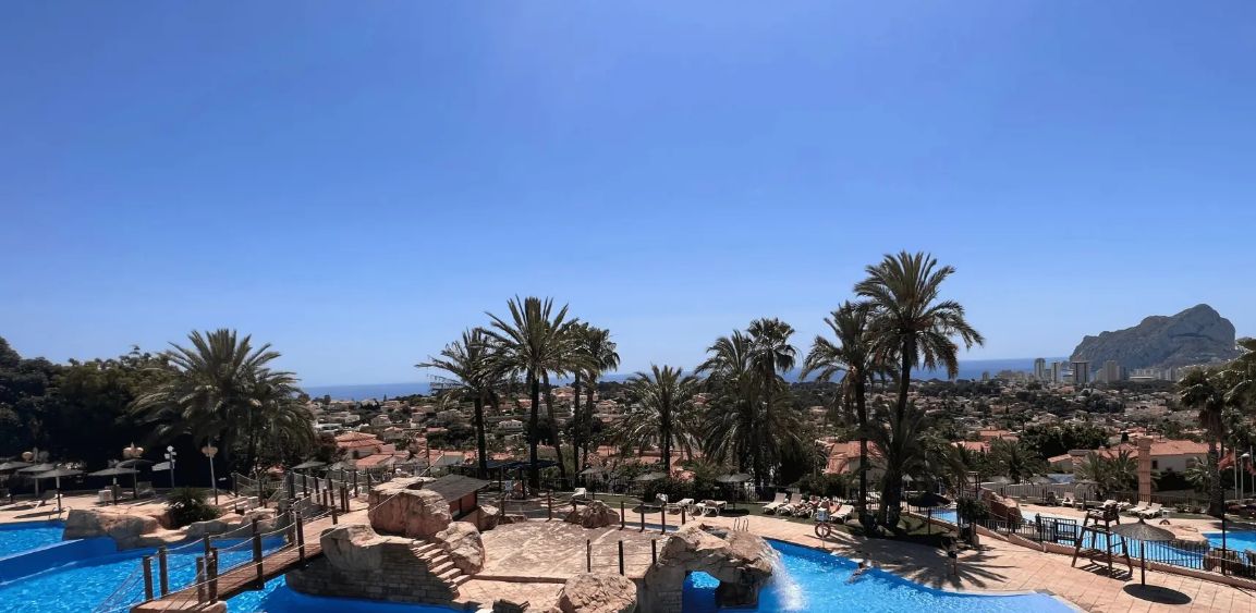 ¡Bungalow en Calpe con vista al mar!