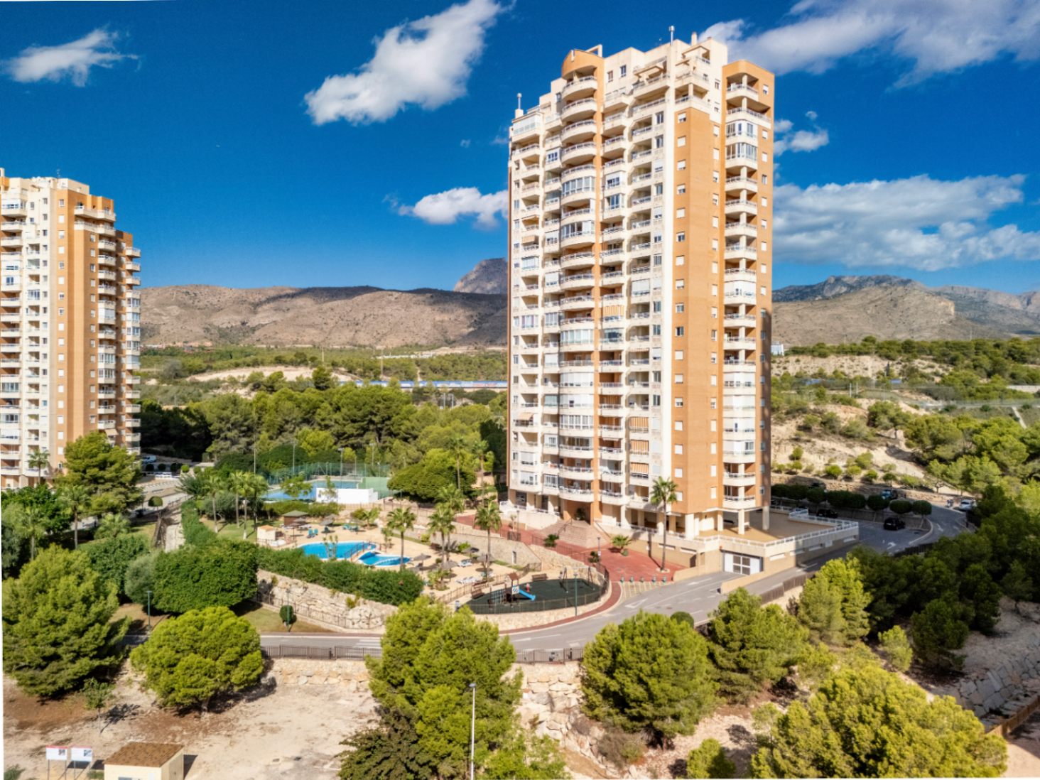 ¡Apartamentos en Benidorm, Playa Poniente!