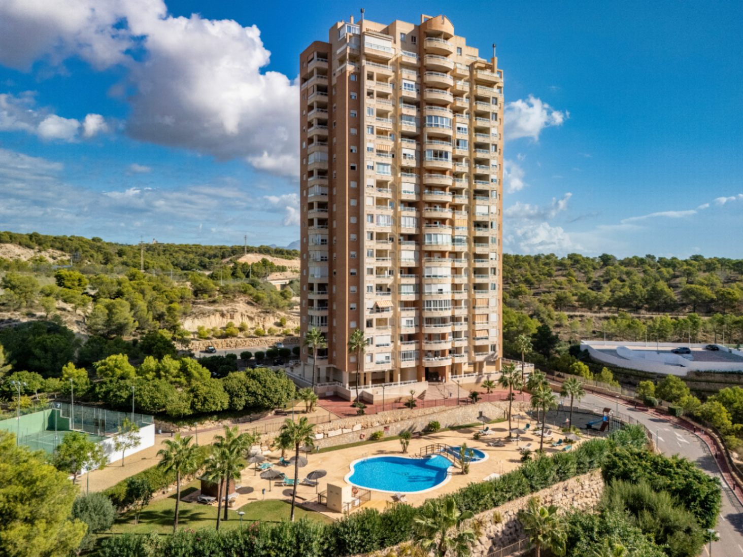 ¡Apartamentos en Benidorm, Playa Poniente!