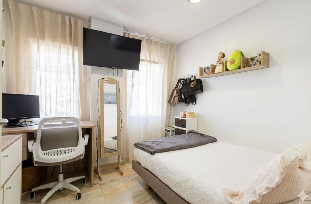 Casa adosada con spa propio, apartamentos independientes y vistas panorámicas al mar en  Javea