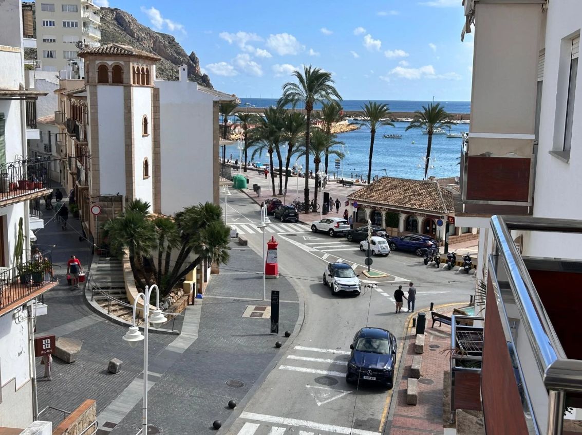 Piso con vistas al mar en el puerto de Jávea