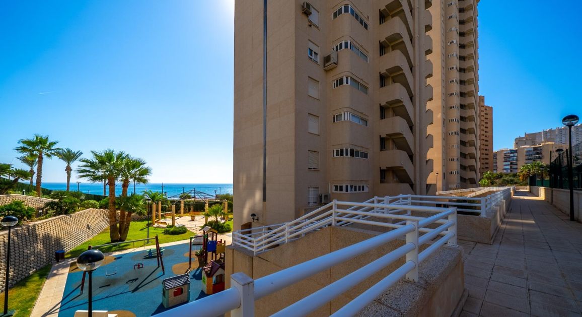 Espléndido Apartamento en la primera linea de la Playa Muchavista.