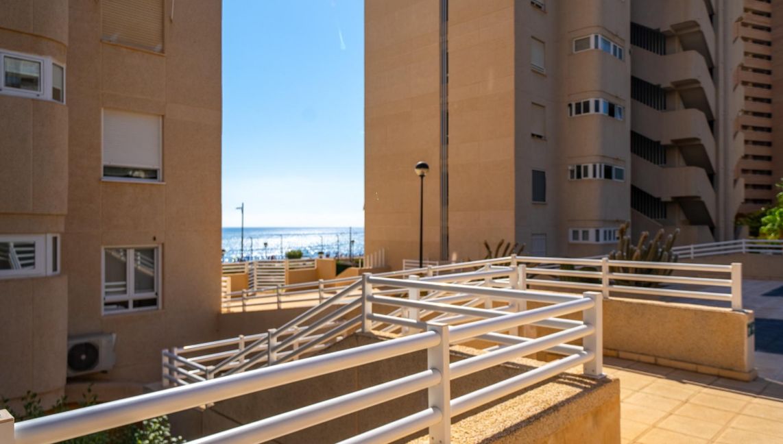 Espléndido Apartamento en la primera linea de la Playa Muchavista.