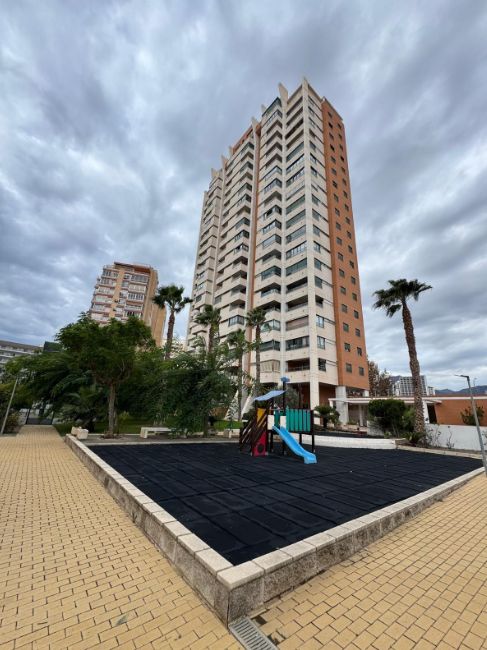 ¡Apartamentos en Benidorm, playa de Levante!