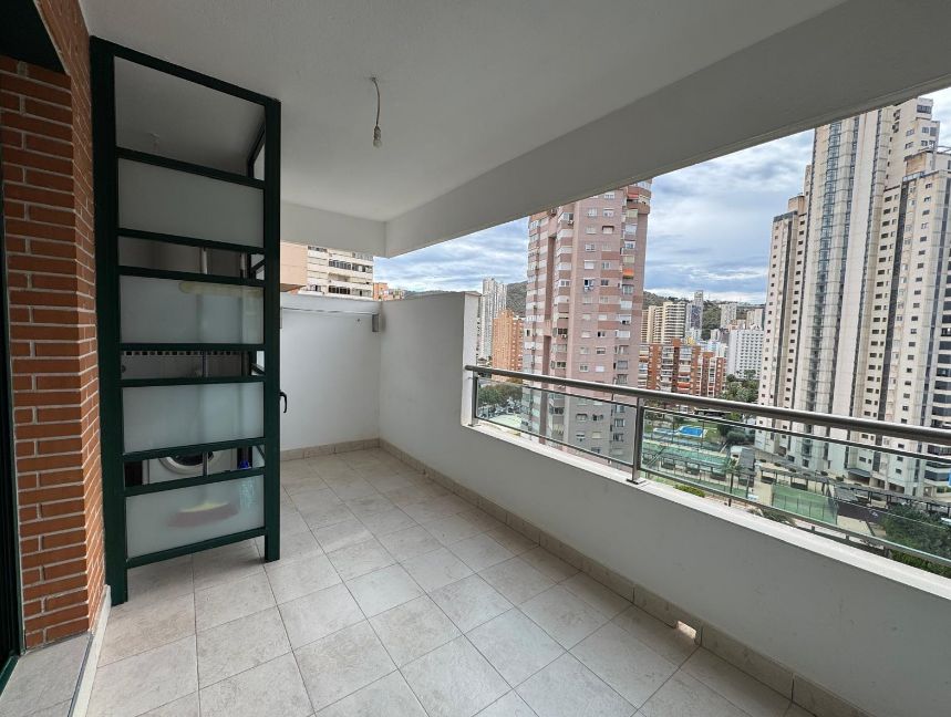 ¡Apartamentos en Benidorm, playa de Levante!
