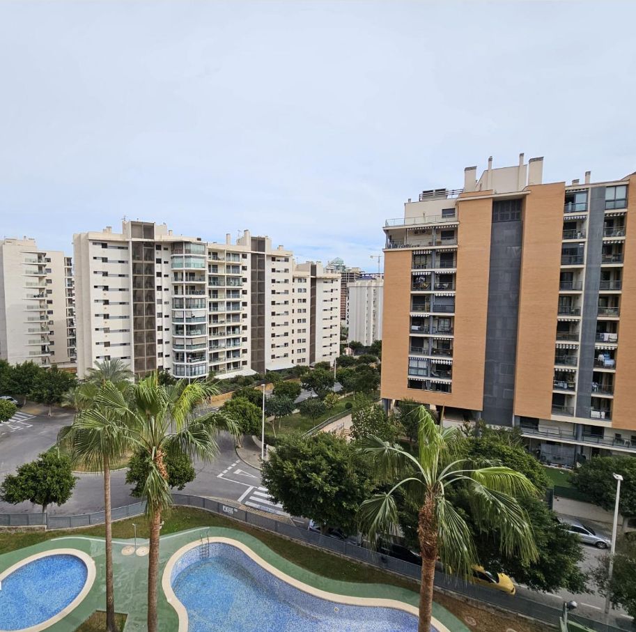 Apartment with parking space in Cala de Villajoyosa.