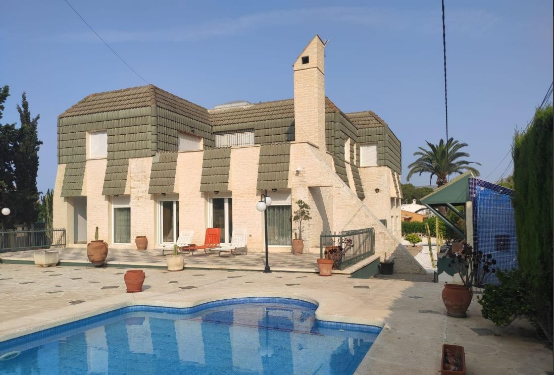 Chalet en Rincon de Loix, playa de Levante.