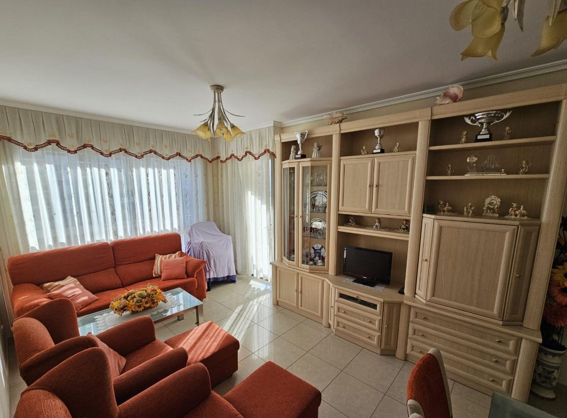 Apartment in Cala de Villajoyosa, with garage and storage room