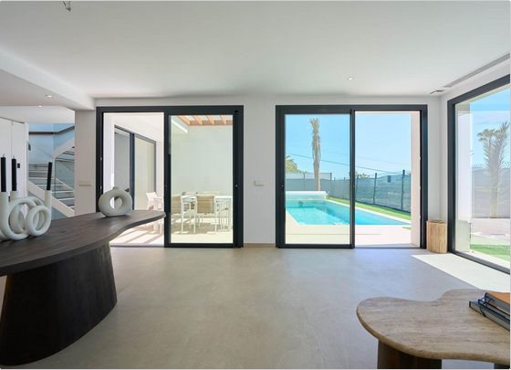 Chalet en Alfas del Pi