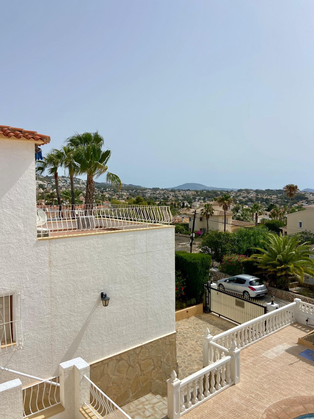 Amplia villa en Calpe con vistas al mar